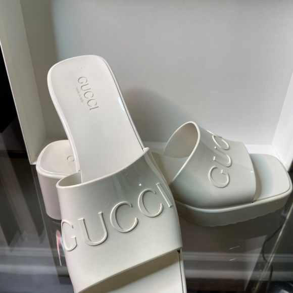 Gucci rubber block heel White rubber (item still available) - Picture 5 of 11